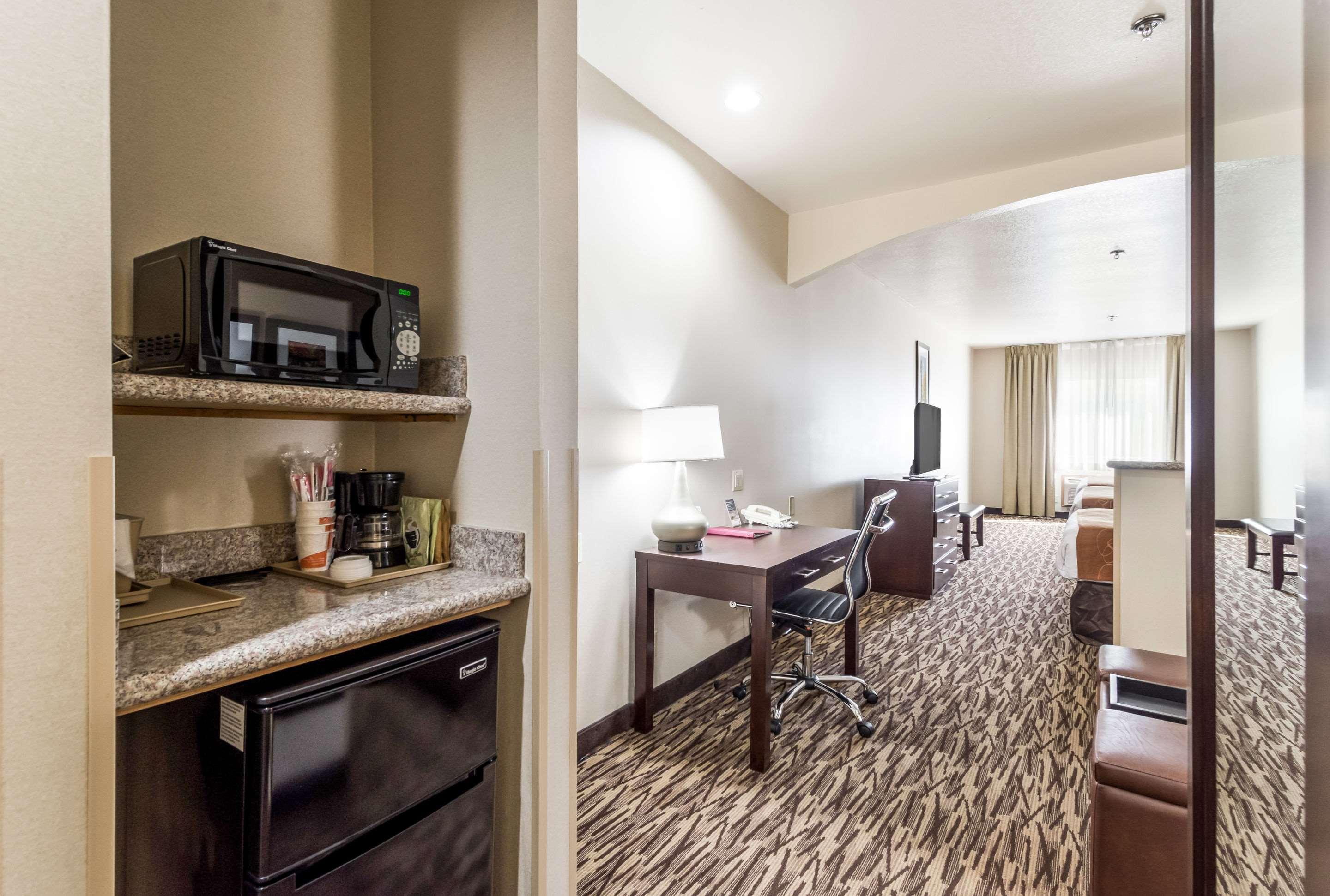 Comfort Suites Portland Airport מראה חיצוני תמונה