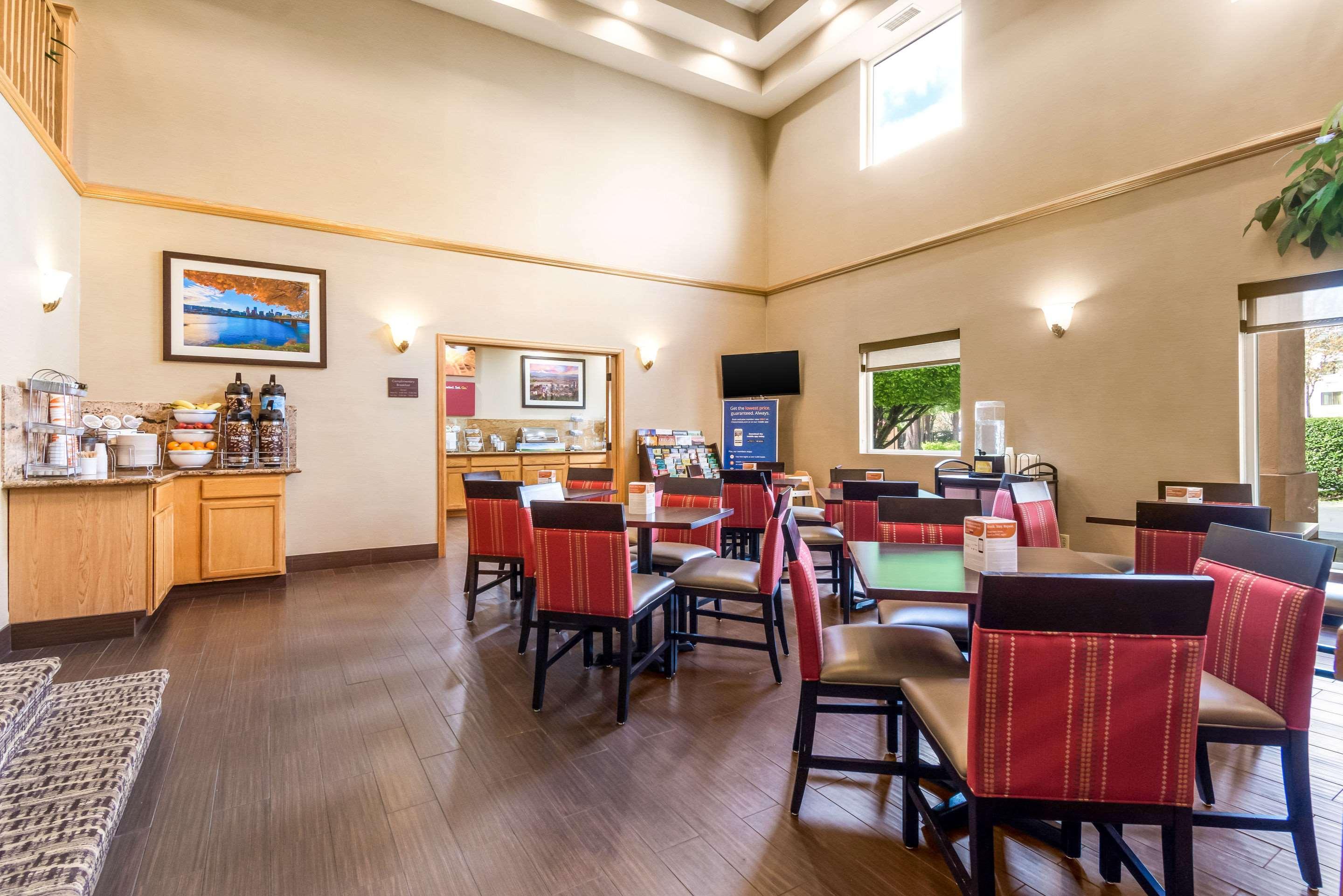 Comfort Suites Portland Airport מראה חיצוני תמונה
