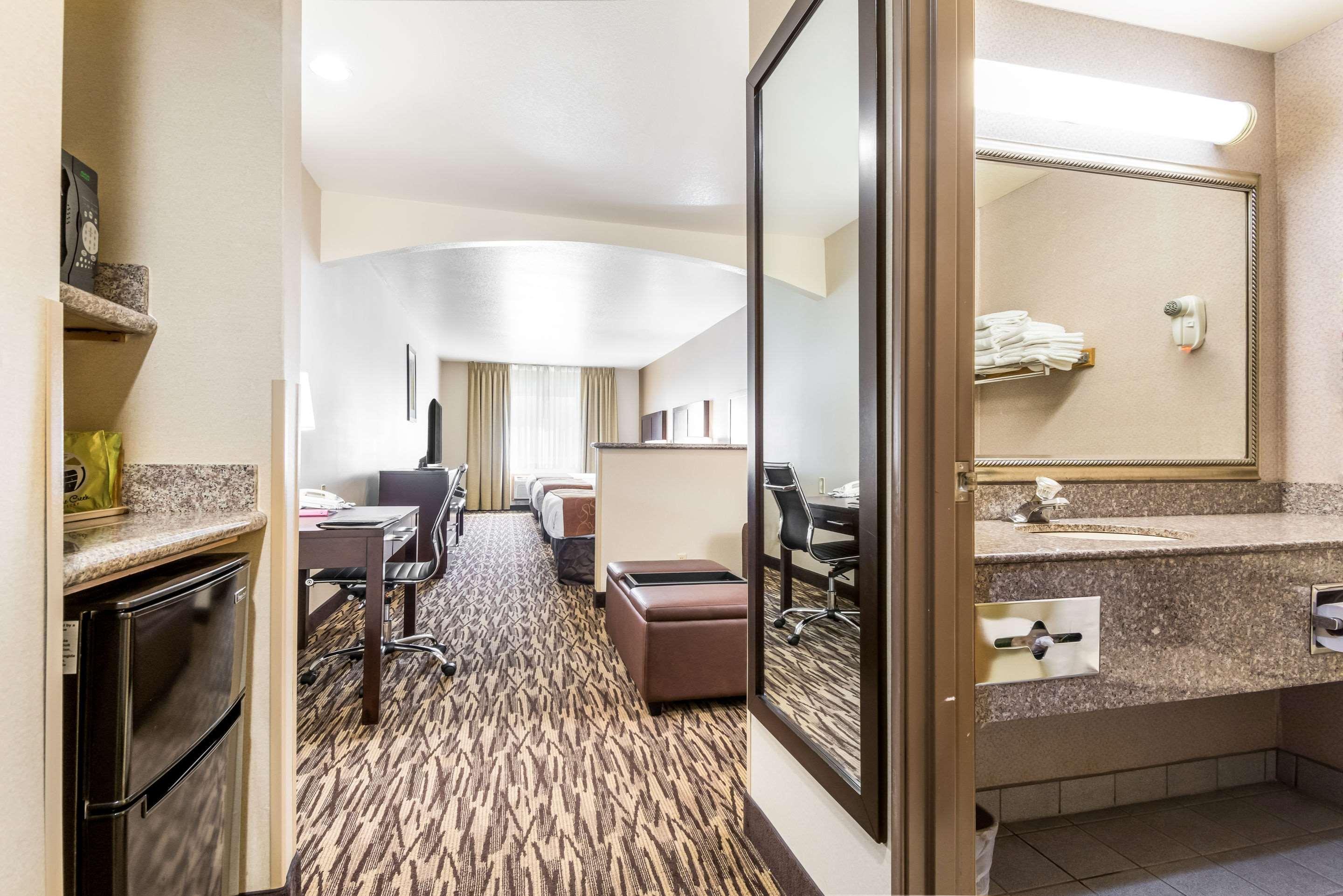 Comfort Suites Portland Airport מראה חיצוני תמונה