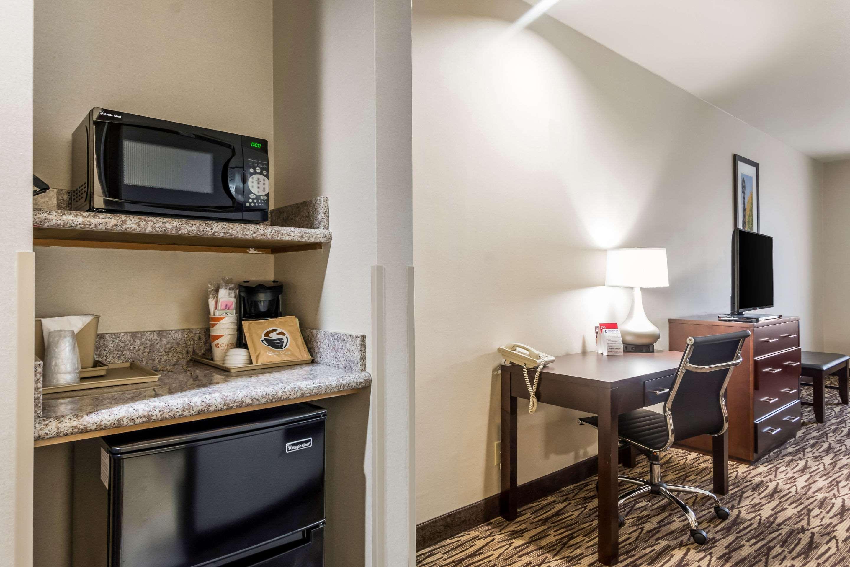 Comfort Suites Portland Airport מראה חיצוני תמונה