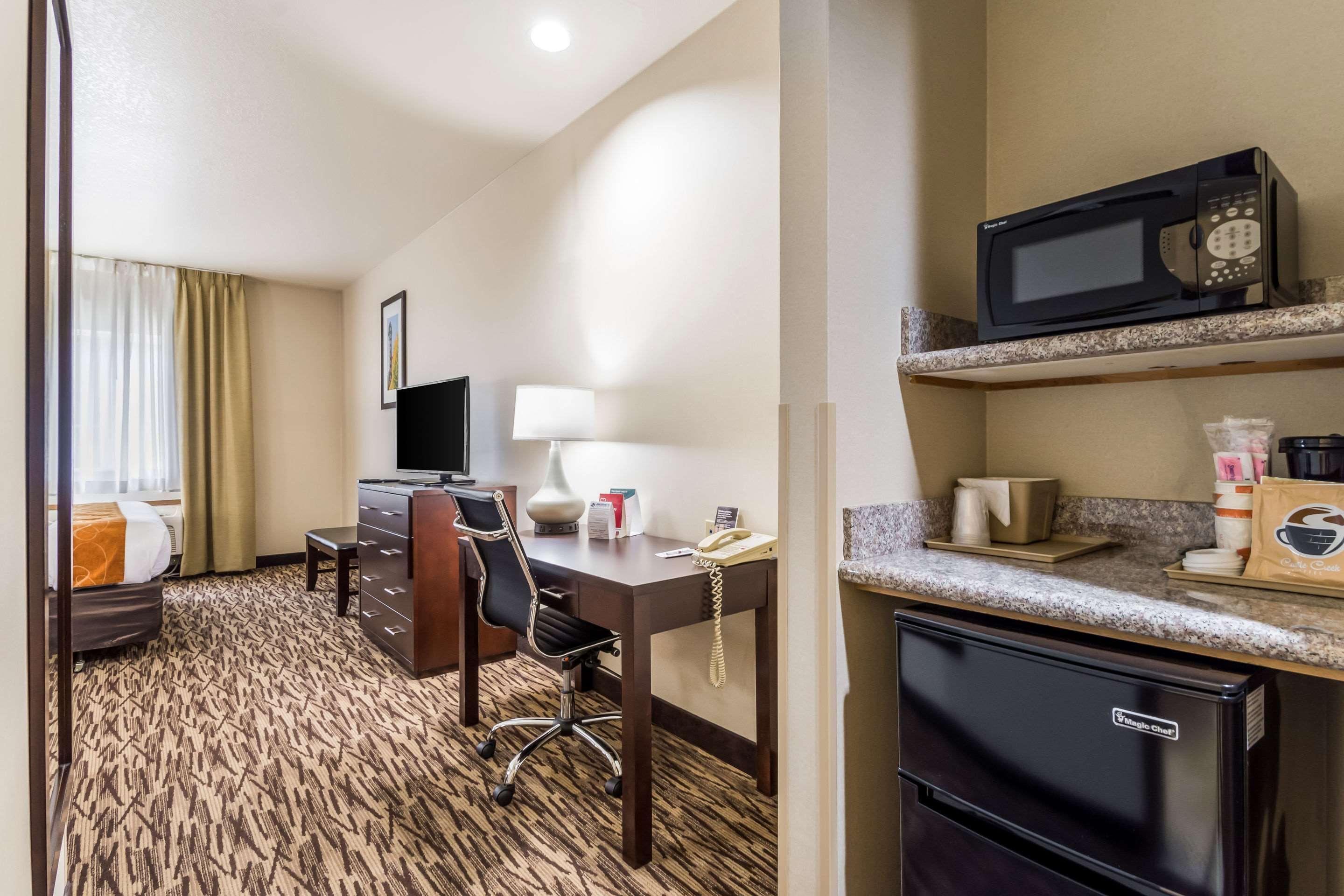 Comfort Suites Portland Airport מראה חיצוני תמונה