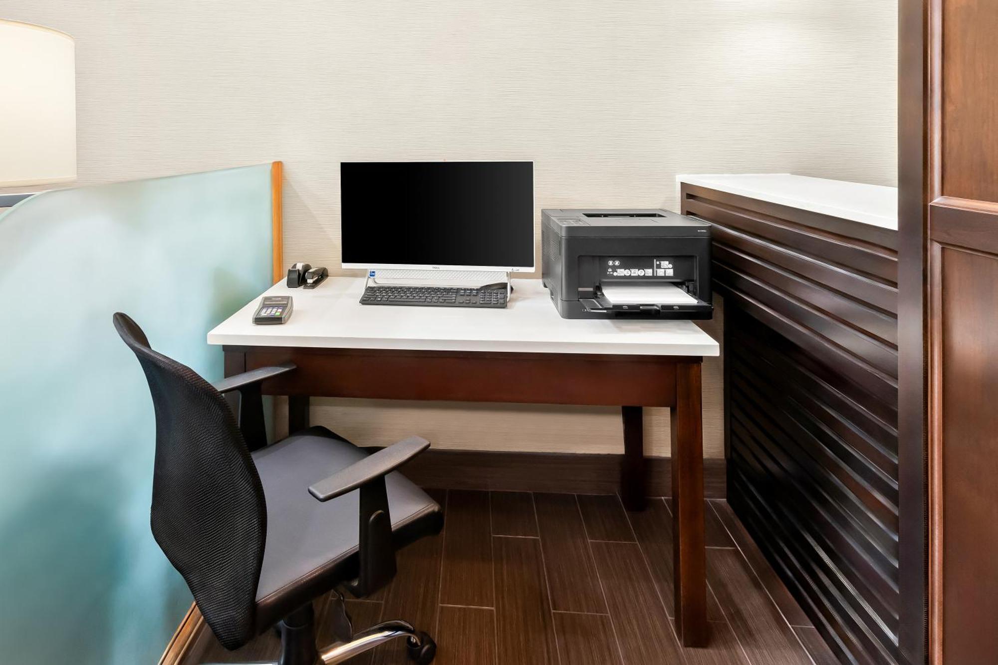 Comfort Suites Portland Airport מראה חיצוני תמונה