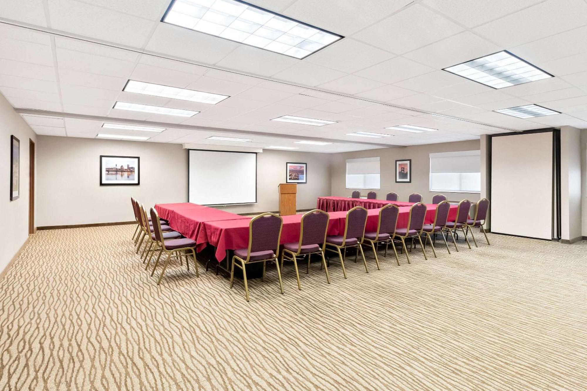 Comfort Suites Portland Airport מראה חיצוני תמונה